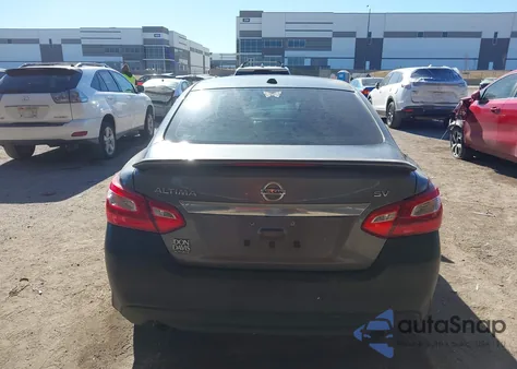 2016 Nissan Altima 2.5 Sv z USA, uszkodzony, nr VIN 1N4AL3AP1GC282401